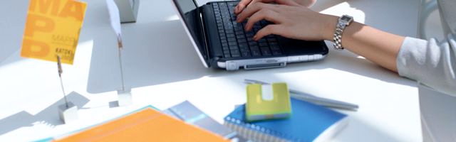 簡単にWEBで勤怠管理